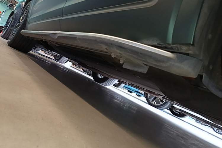 Used Li Auto ONE 2020 Extended-Range 6-Seater Version Left Side Sill