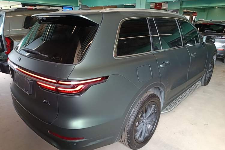 Used Li Auto ONE 2020 Extended-Range 6-Seater Version Rear Right 45 Deg