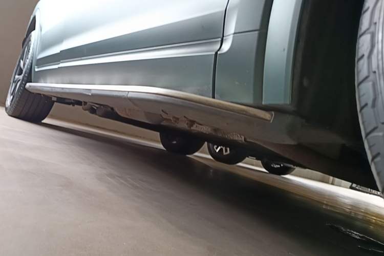 Used Li Auto ONE 2020 Extended-Range 6-Seater Version Right Side Sill