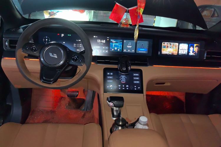 Used Li Auto ONE 2020 Extended-Range 6-Seater Version Center Console