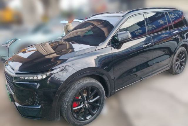 Ojetý Li Auto ONE 2020 Extended-Range 6-Seater Version