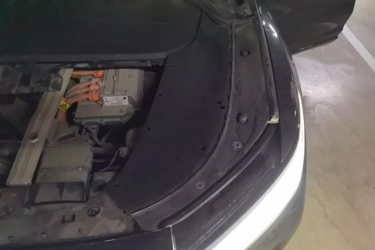 Used Li Auto ONE 2020 Extended-Range 6-Seater Version Engine Bay Left