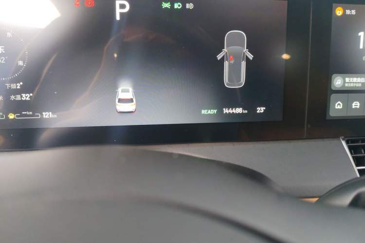 Used Li Auto ONE 2020 Extended-Range 6-Seater Version Odometer Close Up
