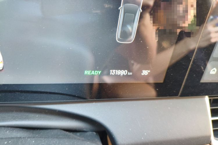 Used Li Auto ONE 2020 Extended-Range 6-Seater Version Odometer Close Up