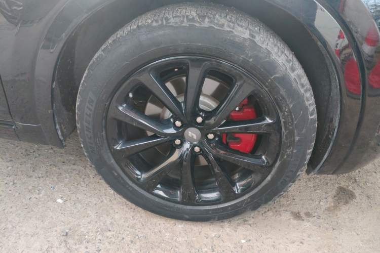 Used Li Auto ONE 2020 Extended-Range 6-Seater Version Right Front Wheel Hub