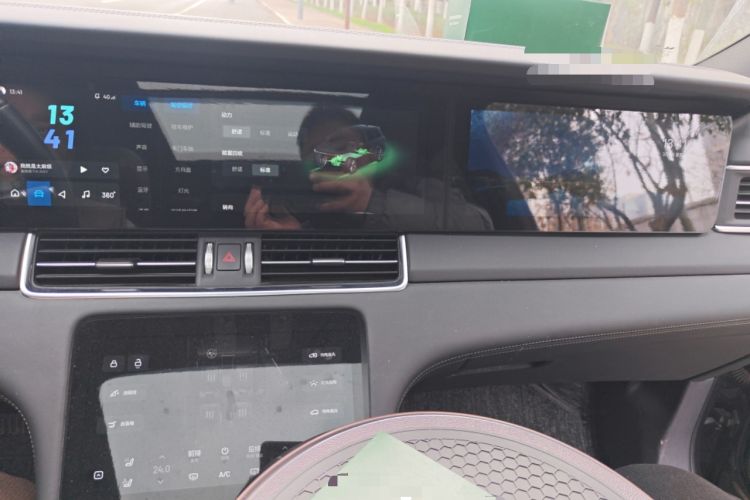 Used Li Auto ONE 2020 Extended-Range 6-Seater Version Audio And AC Panel