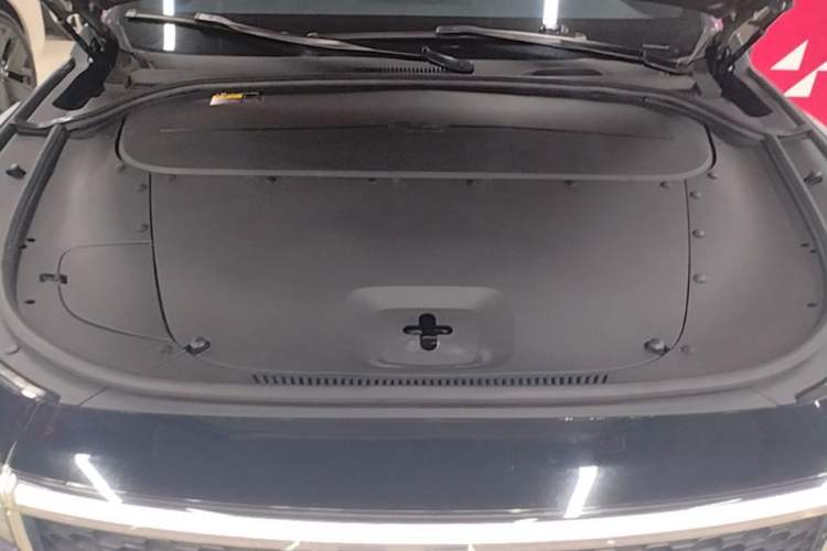 Used Li Auto ONE 2020 Extended-Range 6-Seater Version Engine Bay