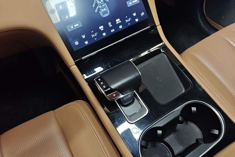 Used Li Auto ONE 2020 Extended-Range 6-Seater Version Gear Lever