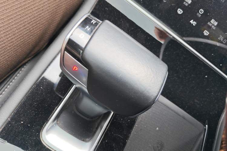 Used Li Auto ONE 2020 Extended-Range 6-Seater Version Gear Lever