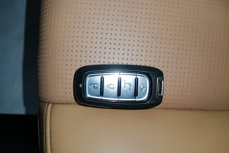Used Li Auto ONE 2020 Extended-Range 6-Seater Version Interior 1