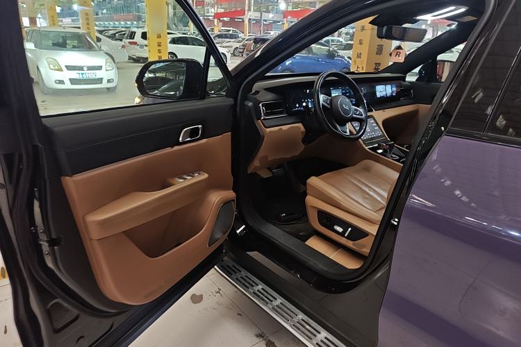 Used Li Auto ONE 2020 Extended-Range 6-Seater Version Interior 3