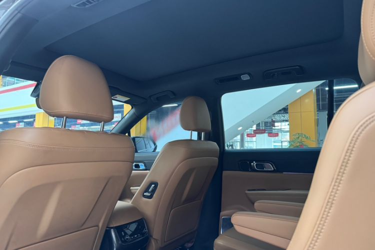 Used Li Auto ONE 2020 Extended-Range 6-Seater Version Interior 4