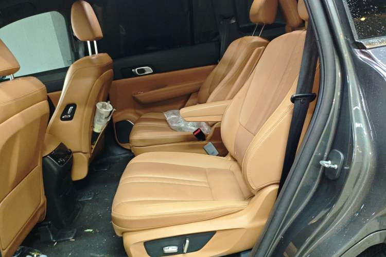 Used Li Auto ONE 2020 Extended-Range 6-Seater Version Left Rear Seat