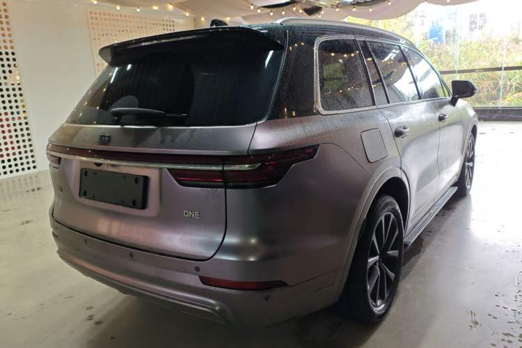 Used Li Auto ONE 2020 Extended-Range 6-Seater Version Rear Right 45 Deg