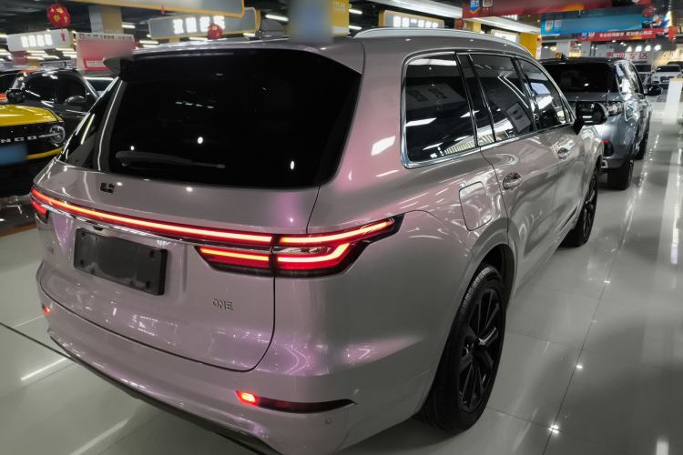 Used Li Auto ONE 2020 Extended-Range 6-Seater Version Rear Right 45 Deg