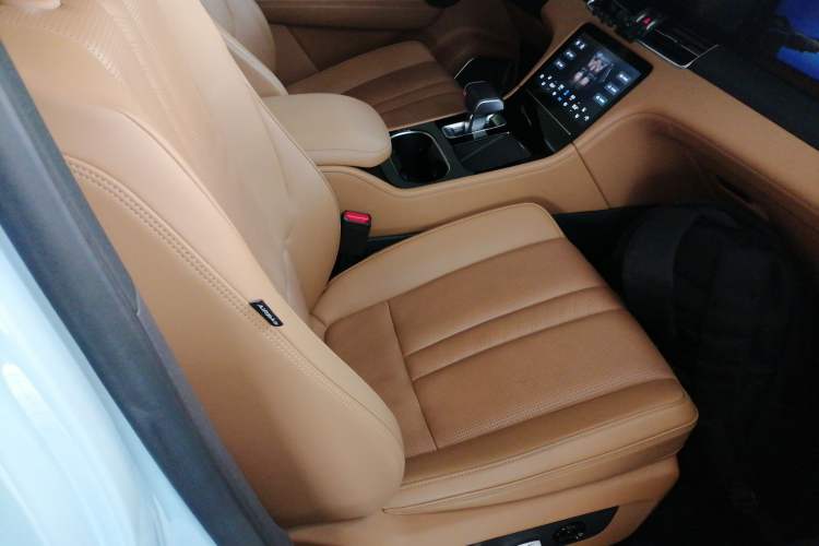 Used Li Auto ONE 2020 Extended-Range 6-Seater Version Right Front Seat