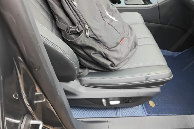 Used Li Auto ONE 2020 Extended-Range 6-Seater Version Right Front Seat