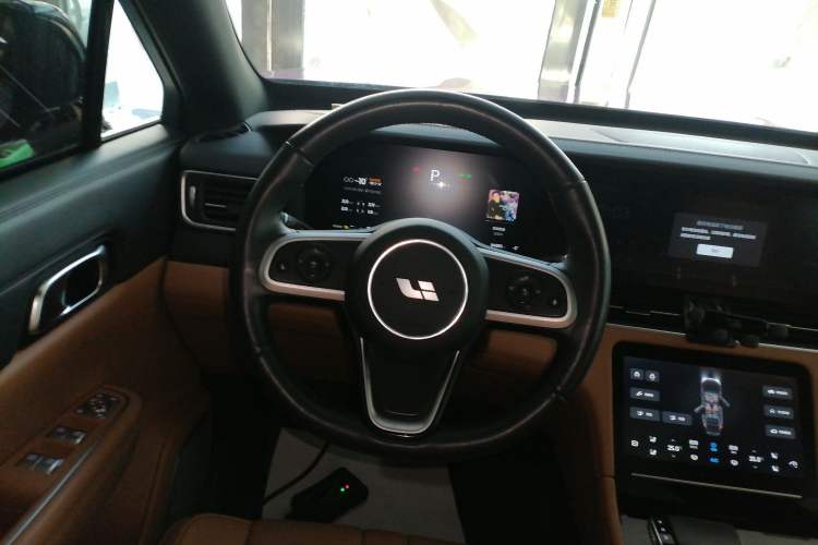 Used Li Auto ONE 2020 Extended-Range 6-Seater Version Steering Wheel