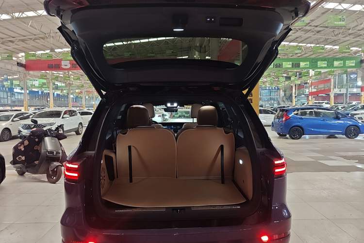 Used Li Auto ONE 2020 Extended-Range 6-Seater Version Trunk