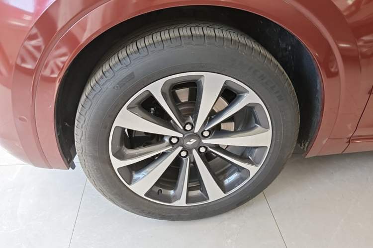 Used Li Auto ONE 2020 Extended-Range 6-Seater Version Left Front Wheel Hub
