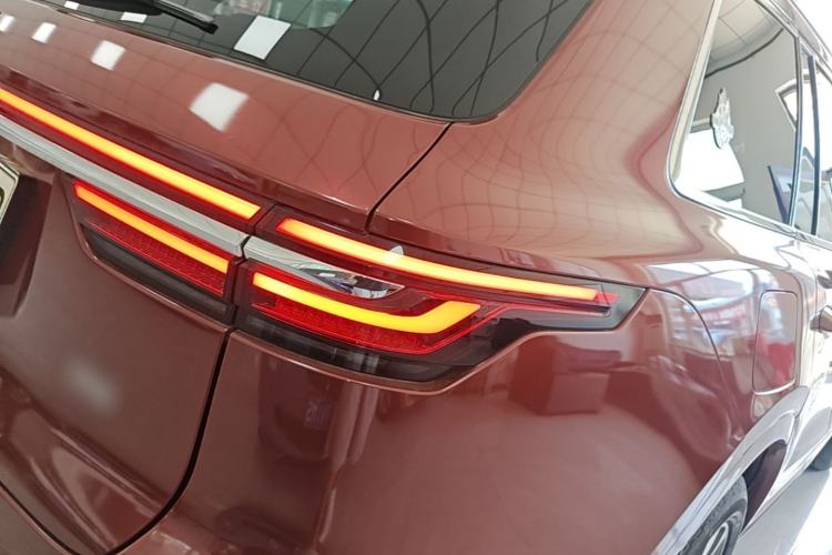 Used Li Auto ONE 2020 Extended-Range 6-Seater Version Right Rear Taillight