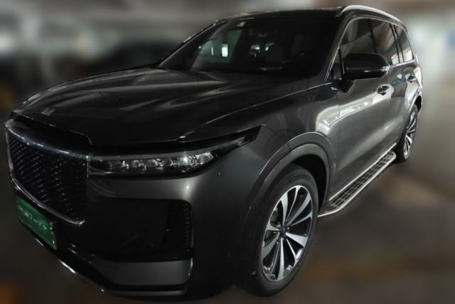 Ojetý Li Auto ONE 2020 Extended-Range 6-Seater Version