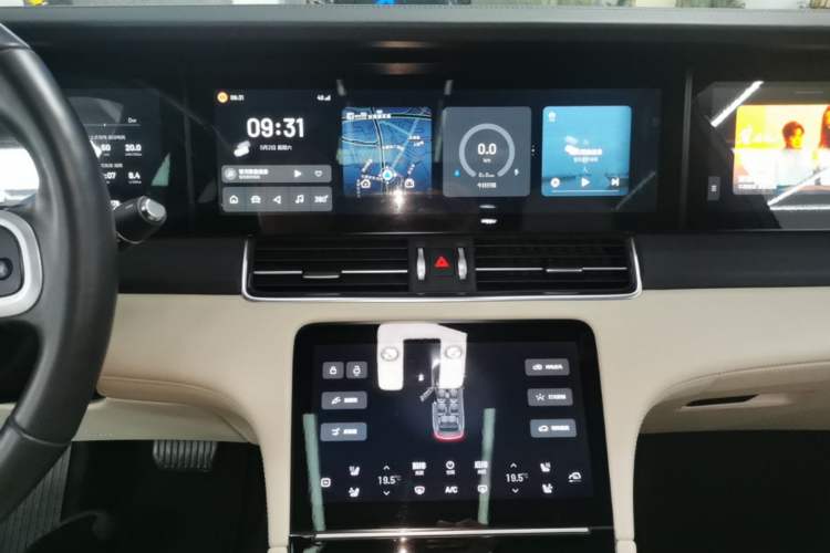 Used Li Auto ONE 2020 Extended-Range 6-Seater Version Audio And AC Panel