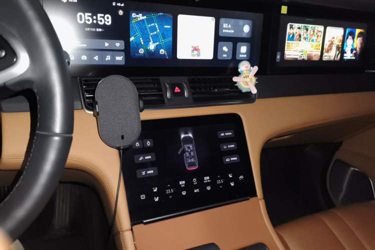 Used Li Auto ONE 2020 Extended-Range 6-Seater Version Audio And AC Panel