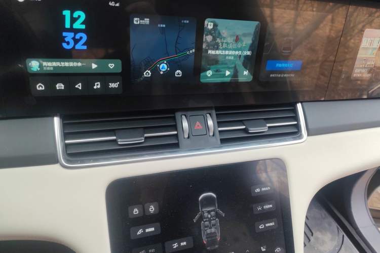 Used Li Auto ONE 2020 Extended-Range 6-Seater Version Audio And AC Panel