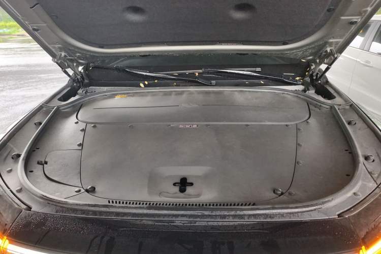 Used Li Auto ONE 2020 Extended-Range 6-Seater Version Engine Bay