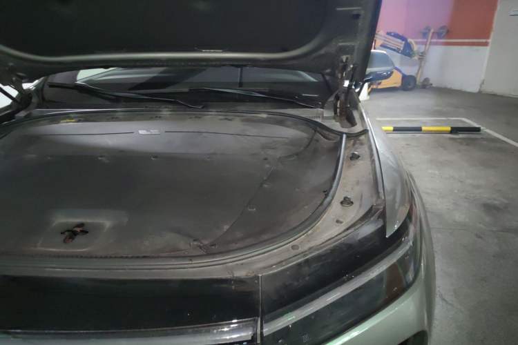 Used Li Auto ONE 2020 Extended-Range 6-Seater Version Engine Bay Left