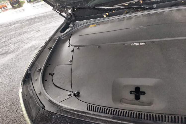 Used Li Auto ONE 2020 Extended-Range 6-Seater Version Engine Bay Right