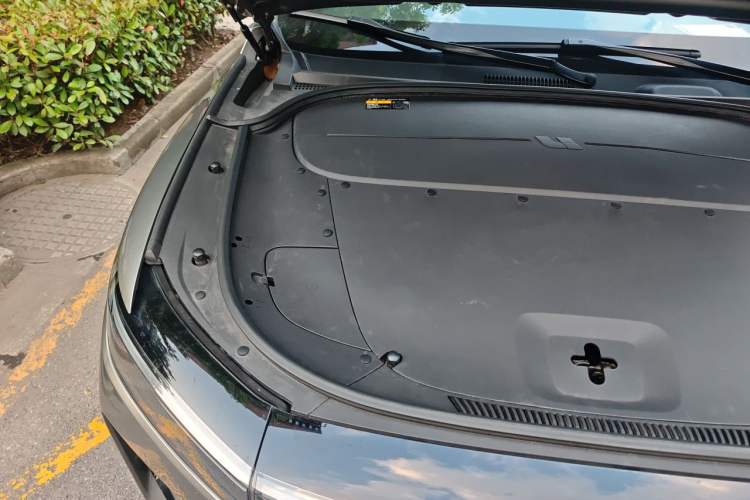 Used Li Auto ONE 2020 Extended-Range 6-Seater Version Engine Bay Right