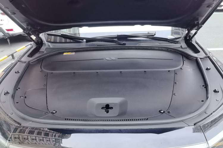 Used Li Auto ONE 2020 Extended-Range 6-Seater Version Engine Bay