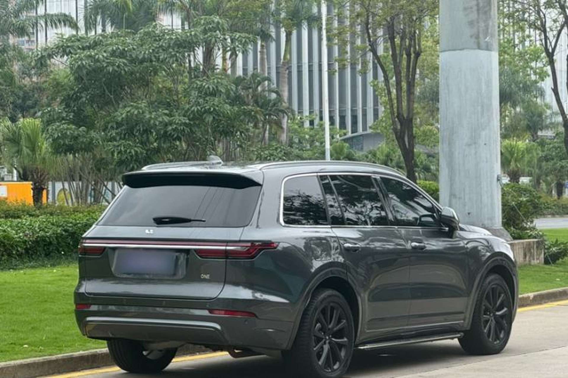 Used Li Auto ONE 2020 Extended-Range 6-Seater Version Exterior 2