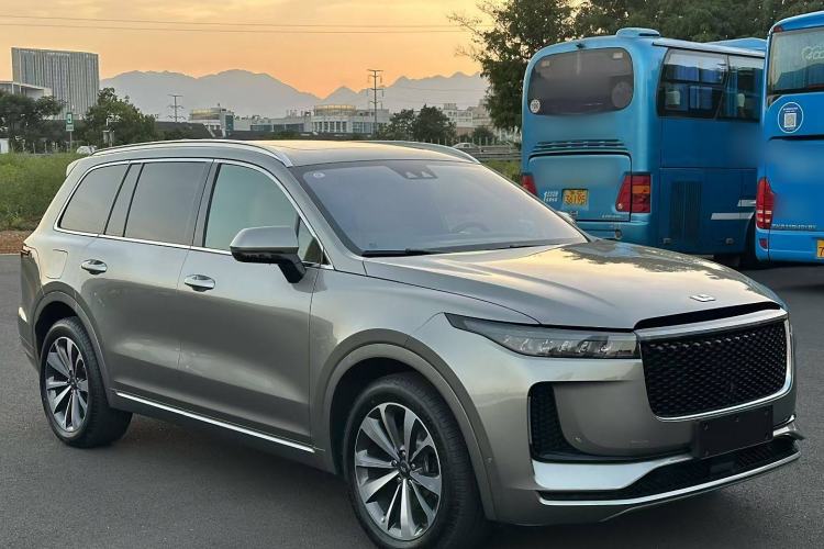 Used Li Auto ONE 2020 Extended-Range 6-Seater Version Exterior 2