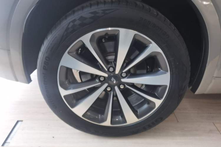 Used Li Auto ONE 2020 Extended-Range 6-Seater Version Exterior 5