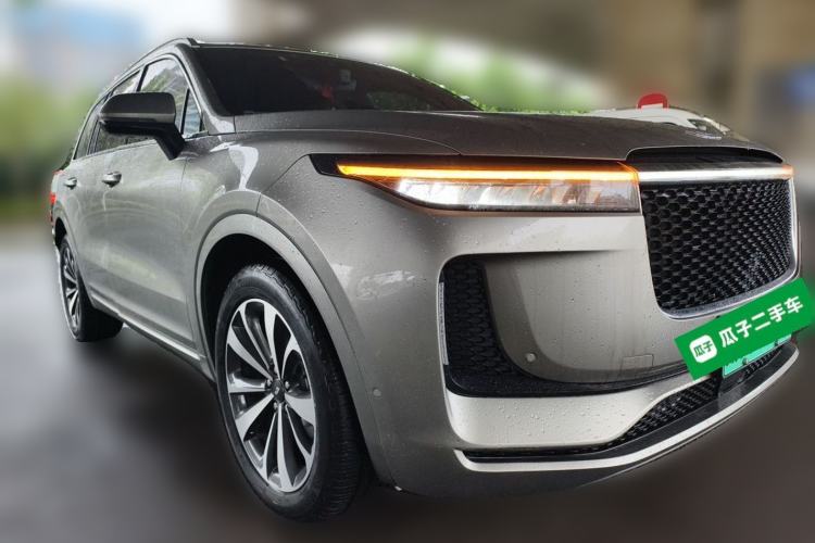 Used Li Auto ONE 2020 Extended-Range 6-Seater Version Front Right 45 Deg