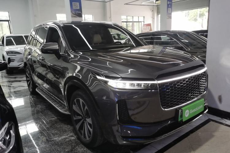 Used Li Auto ONE 2020 Extended-Range 6-Seater Version Front Right 45 Deg