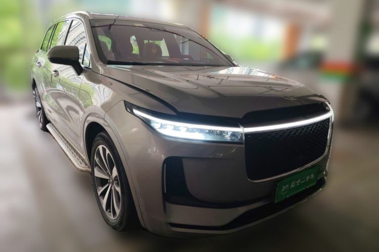 Used Li Auto ONE 2020 Extended-Range 6-Seater Version Front Right 45 Deg