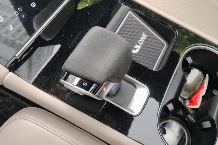 Used Li Auto ONE 2020 Extended-Range 6-Seater Version Gear Lever