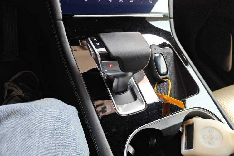 Used Li Auto ONE 2020 Extended-Range 6-Seater Version Gear Lever