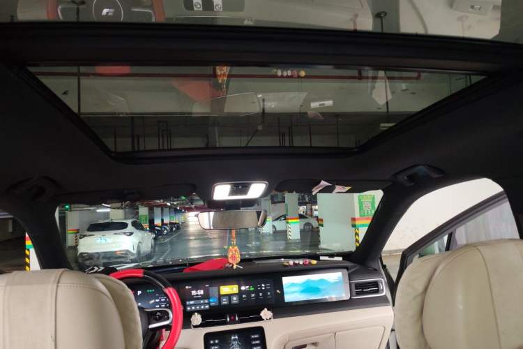 Used Li Auto ONE 2020 Extended-Range 6-Seater Version Headliner