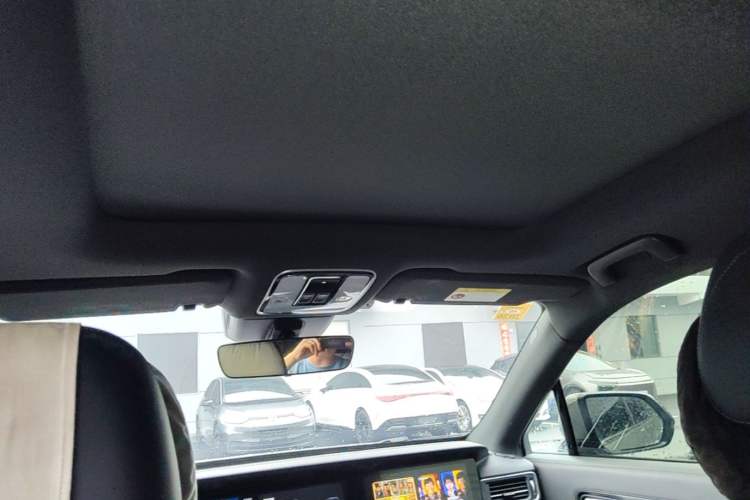 Used Li Auto ONE 2020 Range-Extended 7-Seater Version Headliner