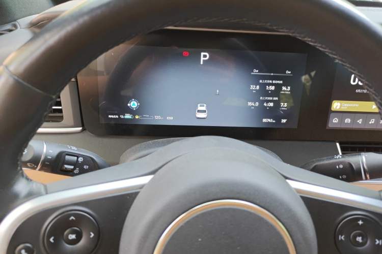 Used Li Auto ONE 2020 Extended-Range 6-Seater Version Instrument Cluster