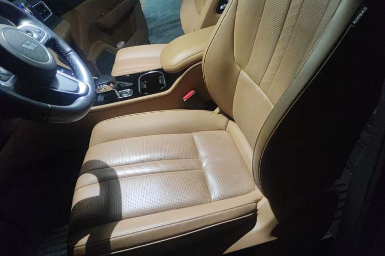 Used Li Auto ONE 2020 Extended-Range 6-Seater Version Left Front Seat