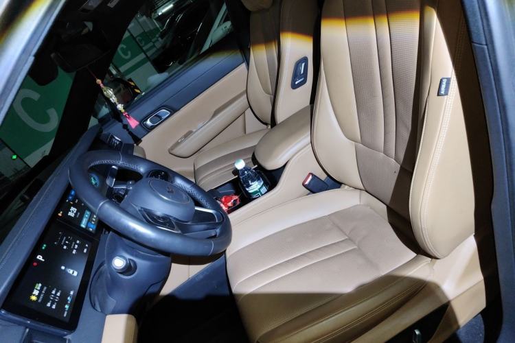 Used Li Auto ONE 2020 Extended-Range 6-Seater Version Left Front Seat