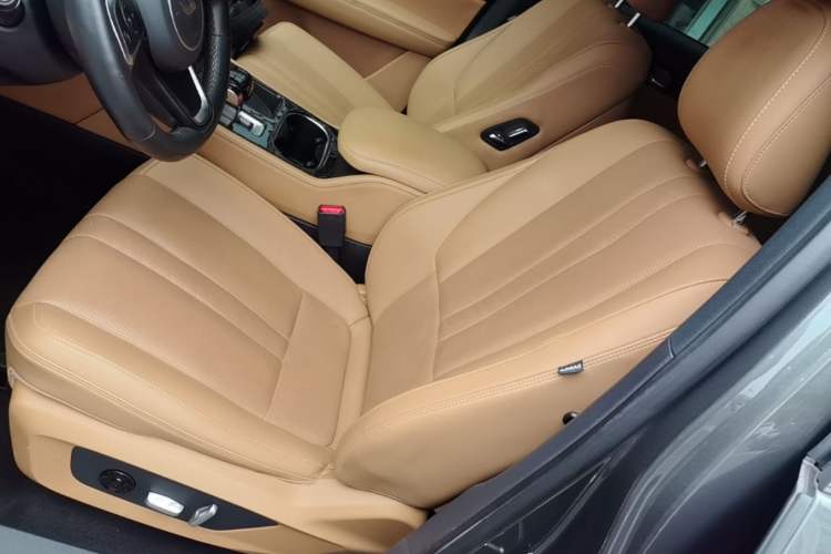 Used Li Auto ONE 2020 Extended-Range 6-Seater Version Left Front Seat