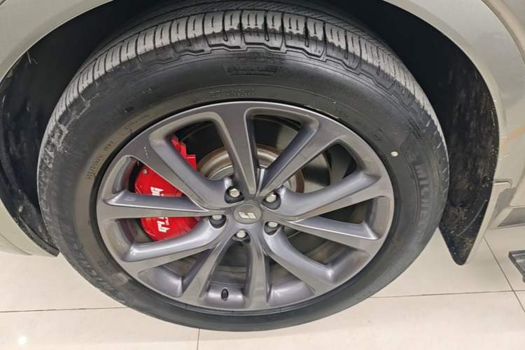Used Li Auto ONE 2020 Extended-Range 6-Seater Version Left Front Wheel Hub