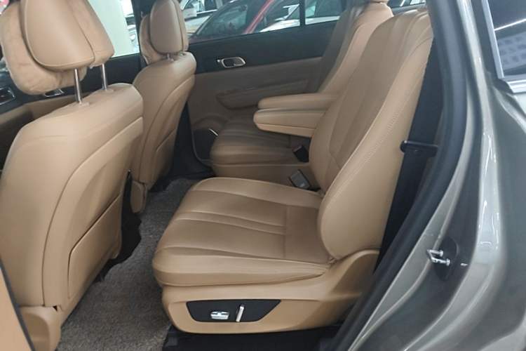 Used Li Auto ONE 2020 Extended-Range 6-Seater Version Left Rear Seat